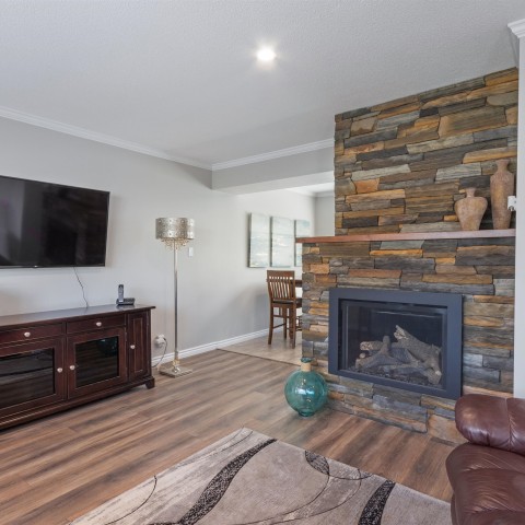 Photo 6 at 11867 Hawthorne Street, Cottonwood MR, Maple Ridge Photo 6 at 11867 Hawthorne Street, Cottonwood MR, Maple Ridge