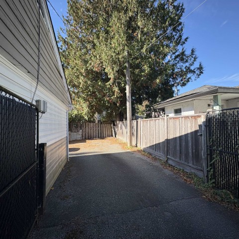 Photo 14 at 12129 222 Street, West Central, Maple Ridge Photo 14 at 12129 222 Street, West Central, Maple Ridge