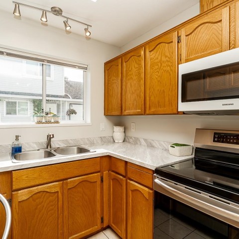 Photo 6 at 9 - 20625 118 Avenue, Southwest Maple Ridge, Maple Ridge Photo 6 at 9 - 20625 118 Avenue, Southwest Maple Ridge, Maple Ridge