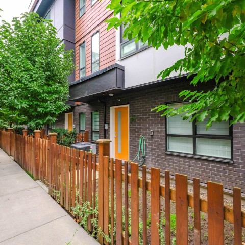 Photo 2 at 9 - 19749 55 Avenue, Langley City, Langley Photo 2 at 9 - 19749 55 Avenue, Langley City, Langley