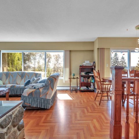 Photo 4 at 9370 263 Street, Thornhill MR, Maple Ridge Photo 4 at 9370 263 Street, Thornhill MR, Maple Ridge