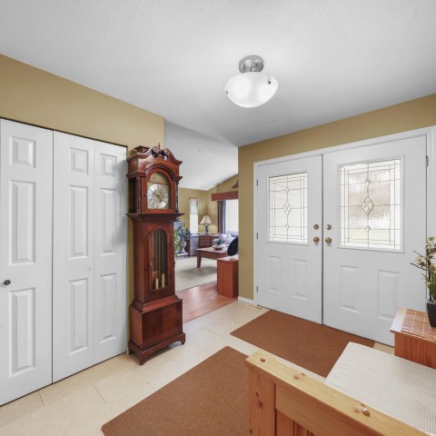 Photo 4 at 23382 124a Avenue, East Central, Maple Ridge Photo 4 at 23382 124a Avenue, East Central, Maple Ridge