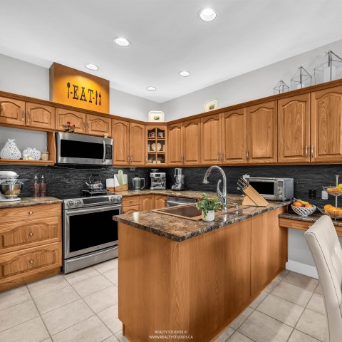 Photo 11 at 35 - 11358 Cottonwood Drive, Cottonwood MR, Maple Ridge Photo 11 at 35 - 11358 Cottonwood Drive, Cottonwood MR, Maple Ridge