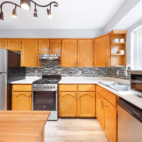 Photo 5 at 11699 Fulton Street, East Central, Maple Ridge Photo 5 at 11699 Fulton Street, East Central, Maple Ridge