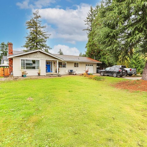 Photo 2 at 8887 Gay Street, Fort Langley, Langley Photo 2 at 8887 Gay Street, Fort Langley, Langley