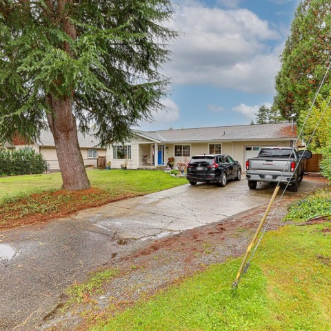 Photo 3 at 8887 Gay Street, Fort Langley, Langley Photo 3 at 8887 Gay Street, Fort Langley, Langley