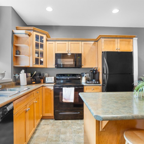 Photo 7 at 23635 Dewdney Trunk Road, East Central, Maple Ridge Photo 7 at 23635 Dewdney Trunk Road, East Central, Maple Ridge