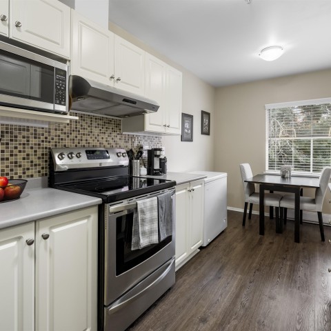 Photo 6 at 28 - 5666 208 Street, Langley City, Langley Photo 6 at 28 - 5666 208 Street, Langley City, Langley