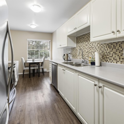 Photo 4 at 28 - 5666 208 Street, Langley City, Langley Photo 4 at 28 - 5666 208 Street, Langley City, Langley