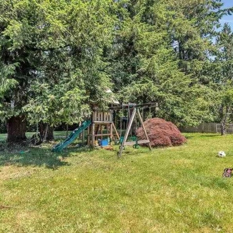 Photo 11 at 11410 207 Street, Southwest Maple Ridge, Maple Ridge Photo 11 at 11410 207 Street, Southwest Maple Ridge, Maple Ridge