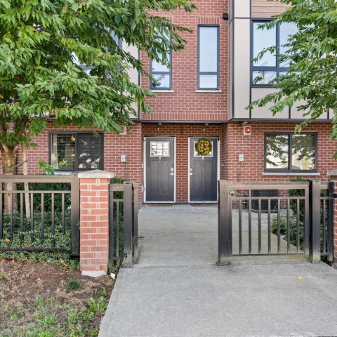 Photo 2 at 5 - 19624 56 Avenue, Langley City, Langley Photo 2 at 5 - 19624 56 Avenue, Langley City, Langley