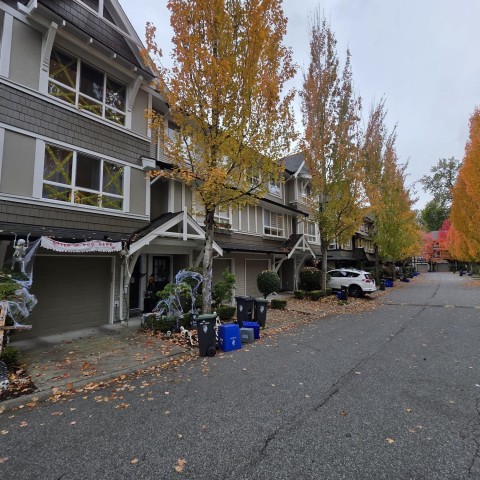 Photo 2 at 9 - 6747 203 Street, Willoughby Heights, Langley Photo 2 at 9 - 6747 203 Street, Willoughby Heights, Langley